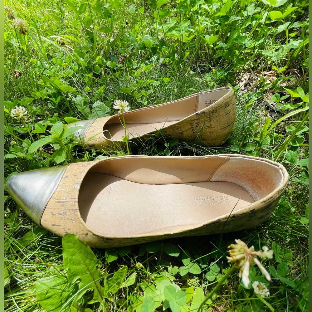 Kenneth Cole Silver Metallic And Tan Flats Size 7.5 - Picture 4 of 13